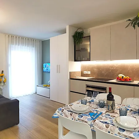 Life Apartment